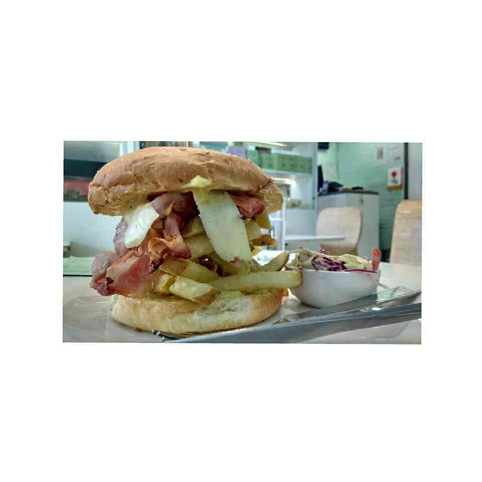 Food,Dish,Cuisine,Junk food,Breakfast sandwich,Ingredient,Fast food,Sandwich,Bocadillo,Bacon sandwich