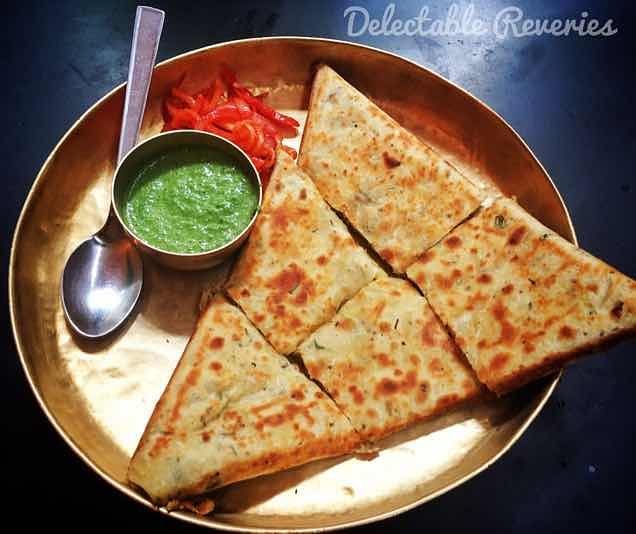 Dish,Food,Cuisine,Ingredient,Quesadilla,Gözleme,Paratha,Kulcha,Indian cuisine,Finger food