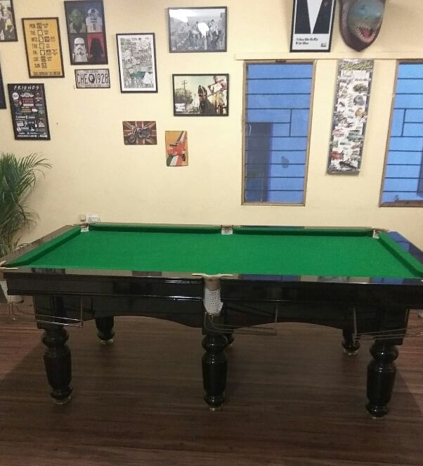 Billiard room,Billiards,Billiard table,Indoor games and sports,Pool,Snooker,Recreation room,Games,Room,Furniture