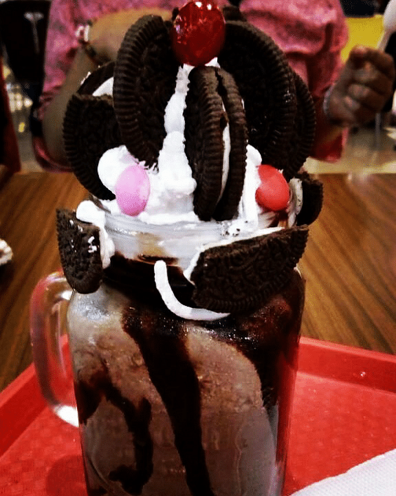 Frozen dessert,Dessert,Sundae,Oreo,Food,Ice cream,Gelato,Cream,Cake,Cookie