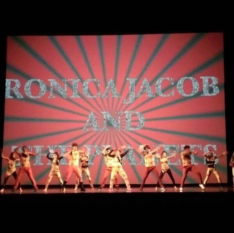 Stage,Entertainment,Performance,Performing arts,Musical theatre,Performance art,Choreography,heater,Dancer,Theatre