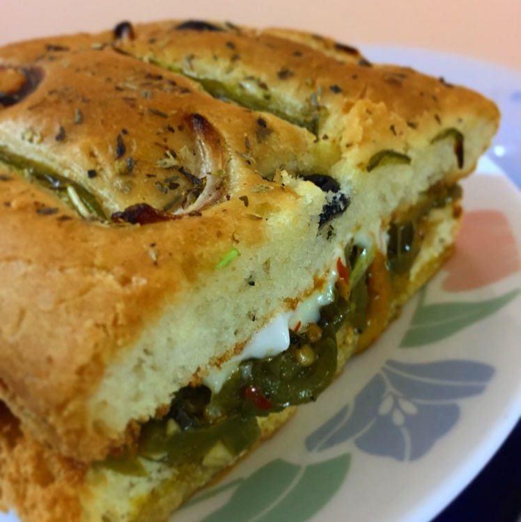 Dish,Food,Cuisine,Ingredient,Baked goods,Spanakopita,Scacciata,Produce,Staple food,Quiche