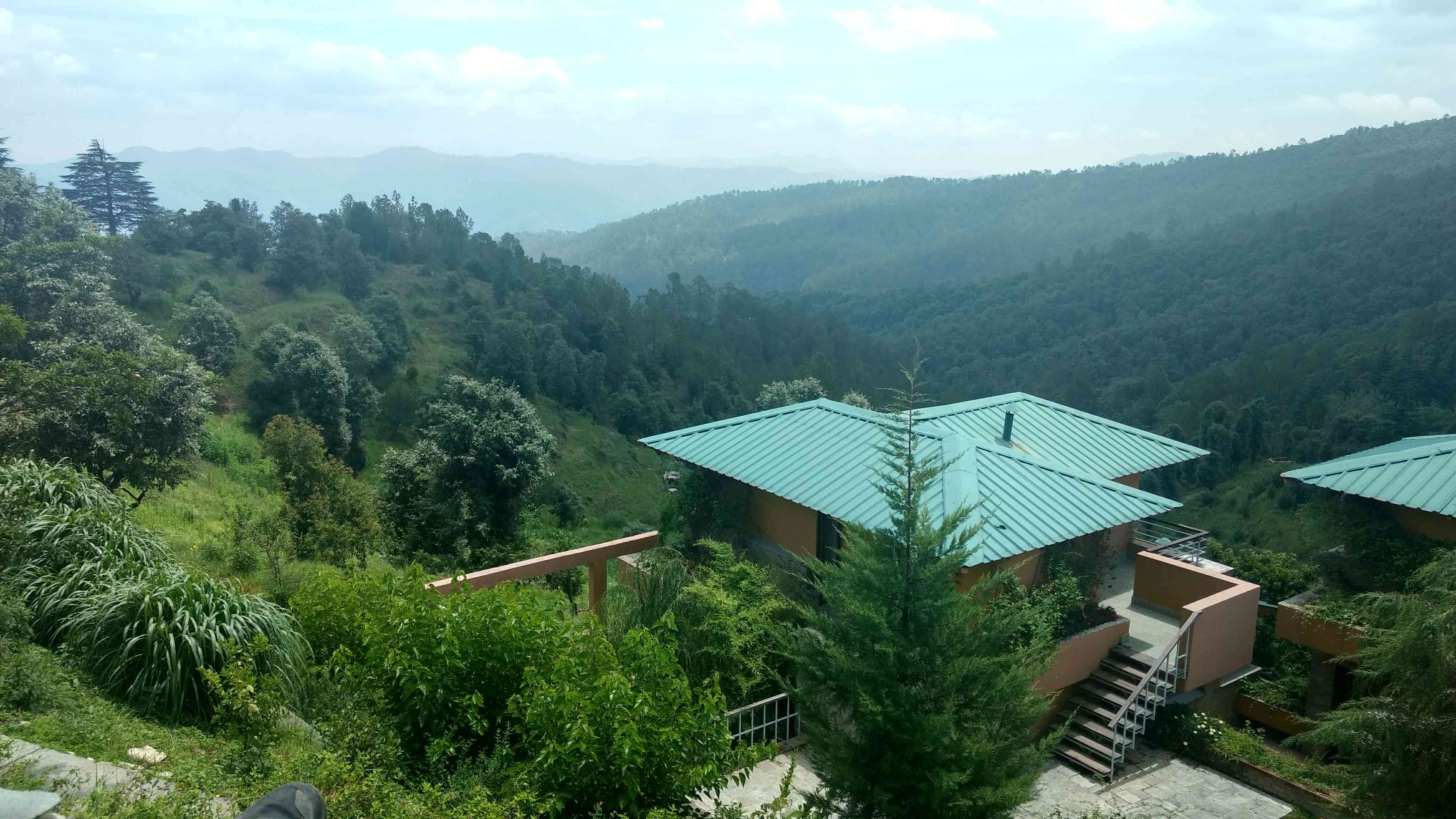 Hill station,Nature,Vegetation,Mountainous landforms,Highland,Property,Mountain village,Mountain,Nature reserve,Hill