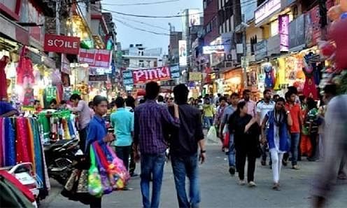 Bazaar,Market,Marketplace,People,Public space,Pedestrian,City,Street,Human settlement,Town