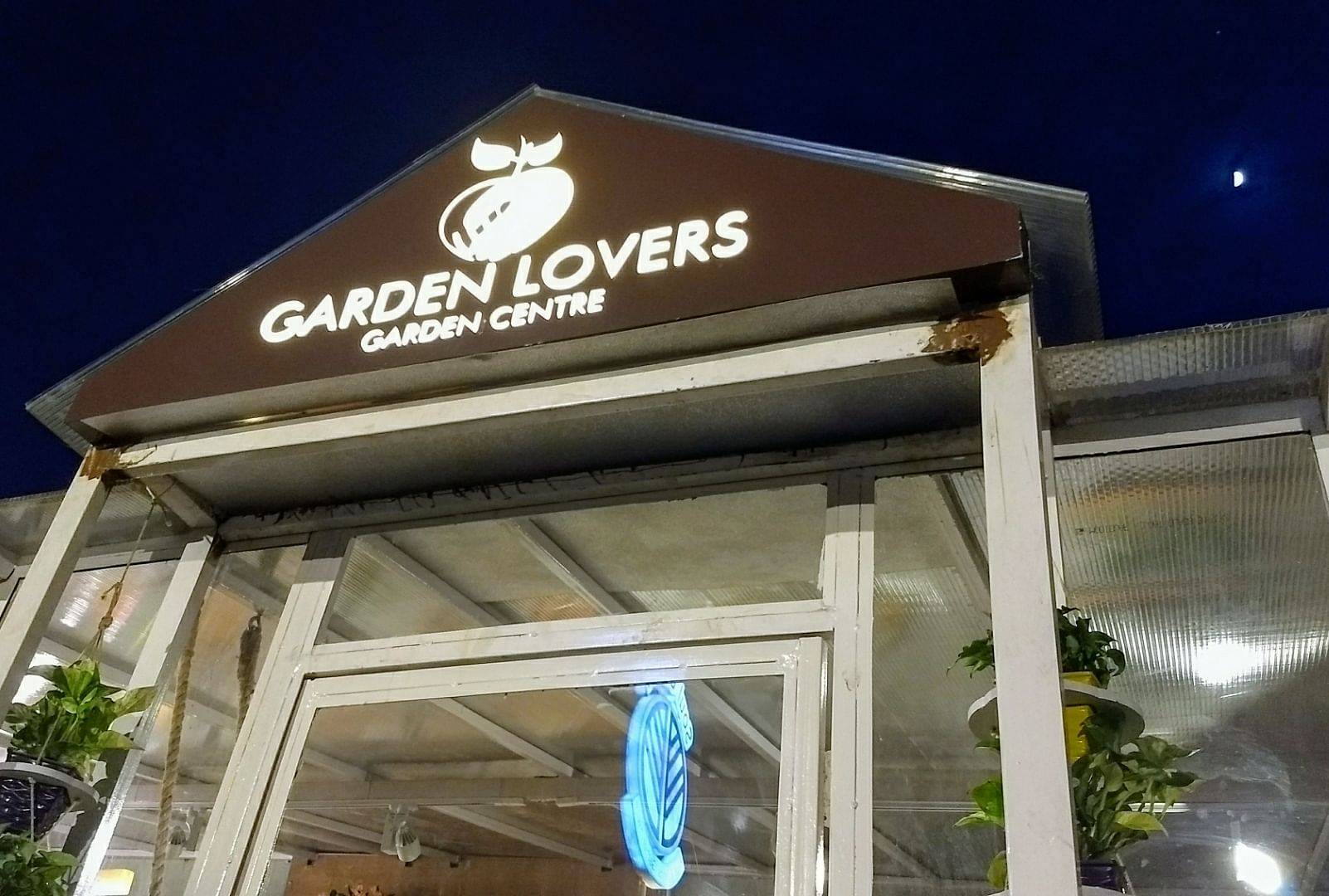 Building,Signage,Night,Restaurant,Facade