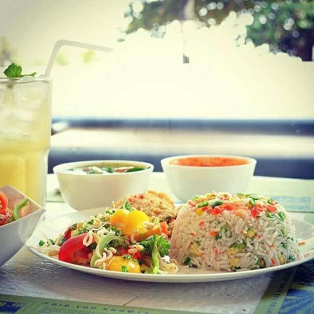 Dish,Food,Cuisine,Ingredient,Salad,Meal,Thai fried rice,Recipe,Produce,Lunch