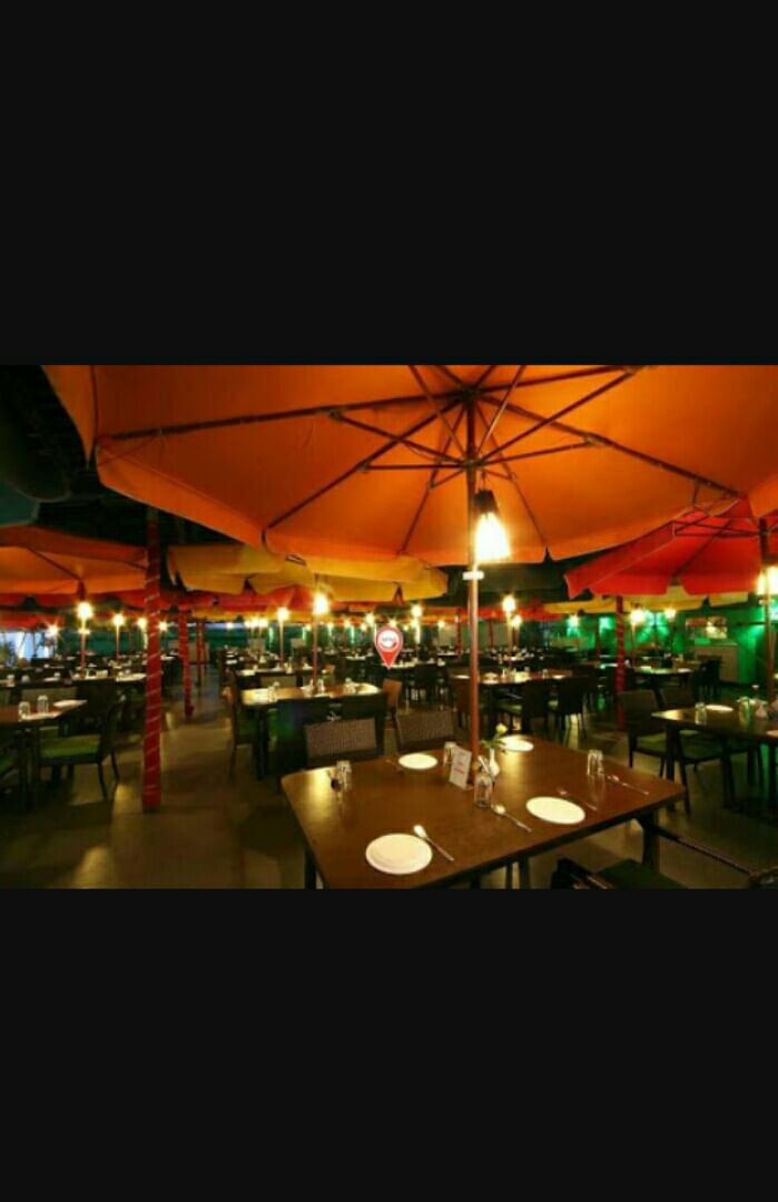 Night,Restaurant,Building,Food court