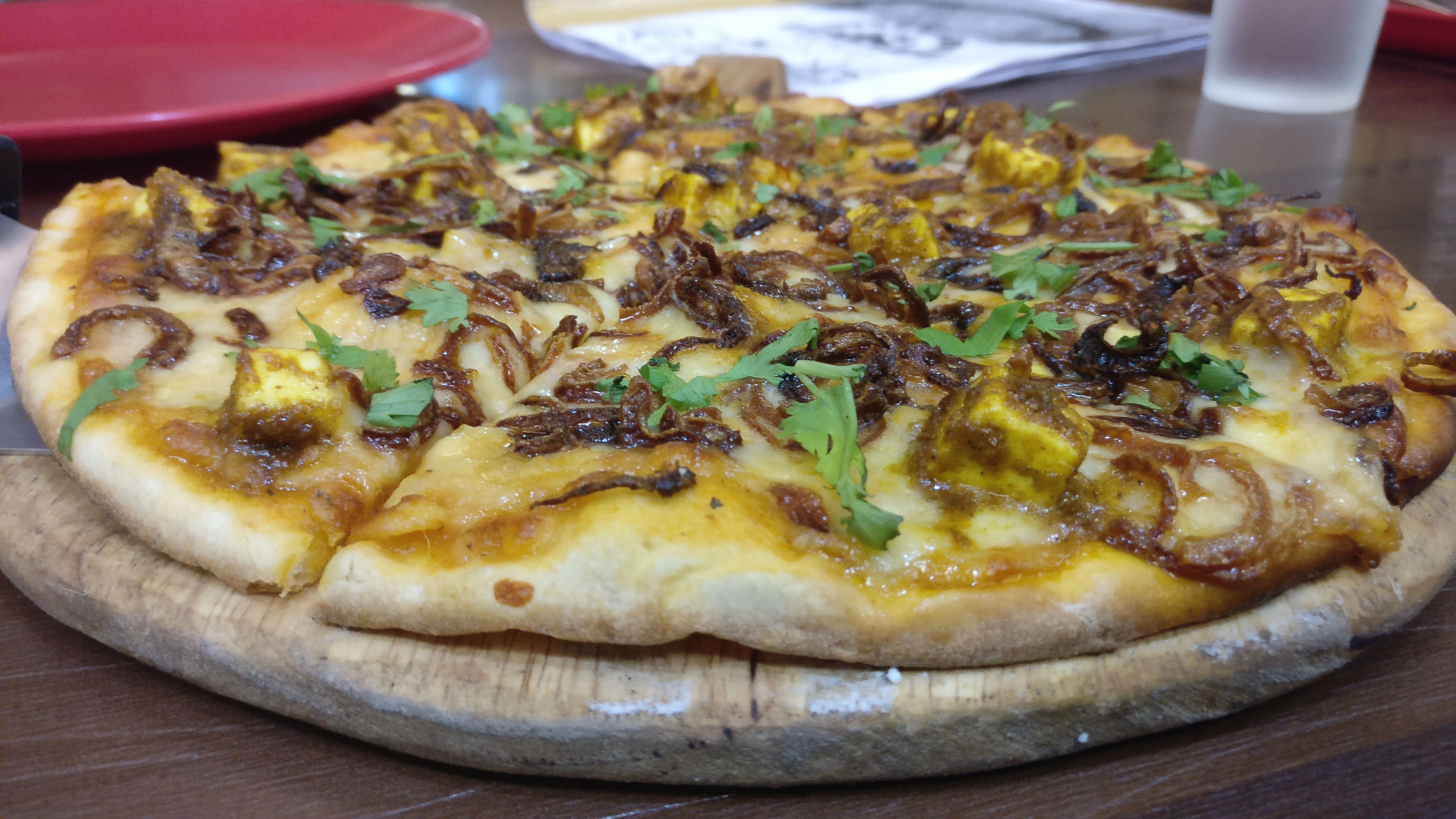Dish,Food,Cuisine,Pizza,Ingredient,Flatbread,California-style pizza,Italian food,Pizza cheese,Produce