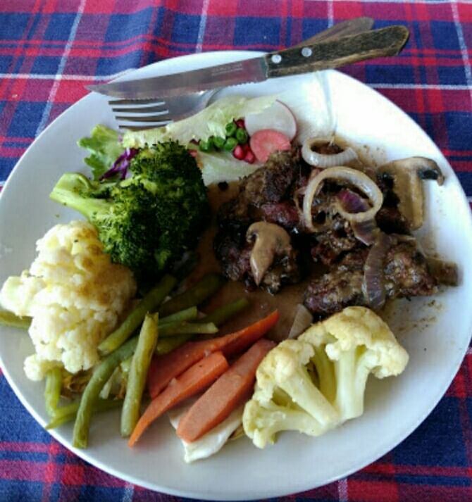 Dish,Food,Cuisine,Broccoli,Cruciferous vegetables,Ingredient,Meat,Leaf vegetable,Vegetable,Produce