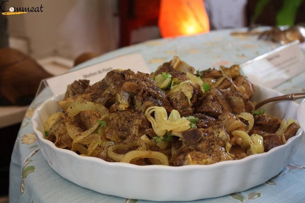 Dish,Food,Cuisine,Ingredient,Meat,Phat si io,Produce,Beef stroganoff,Recipe,Chinese food