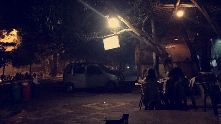 Sky,Night,Light,Cloud,Lighting,Mode of transport,Vehicle,Car,Midnight,Street light