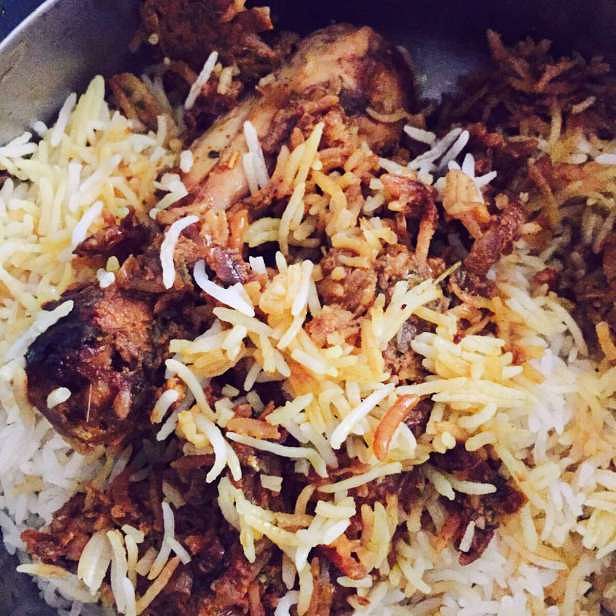 Food,Dish,Cuisine,Biryani,Steamed rice,Rice,Ingredient,Hyderabadi biriyani,Kabsa,Recipe