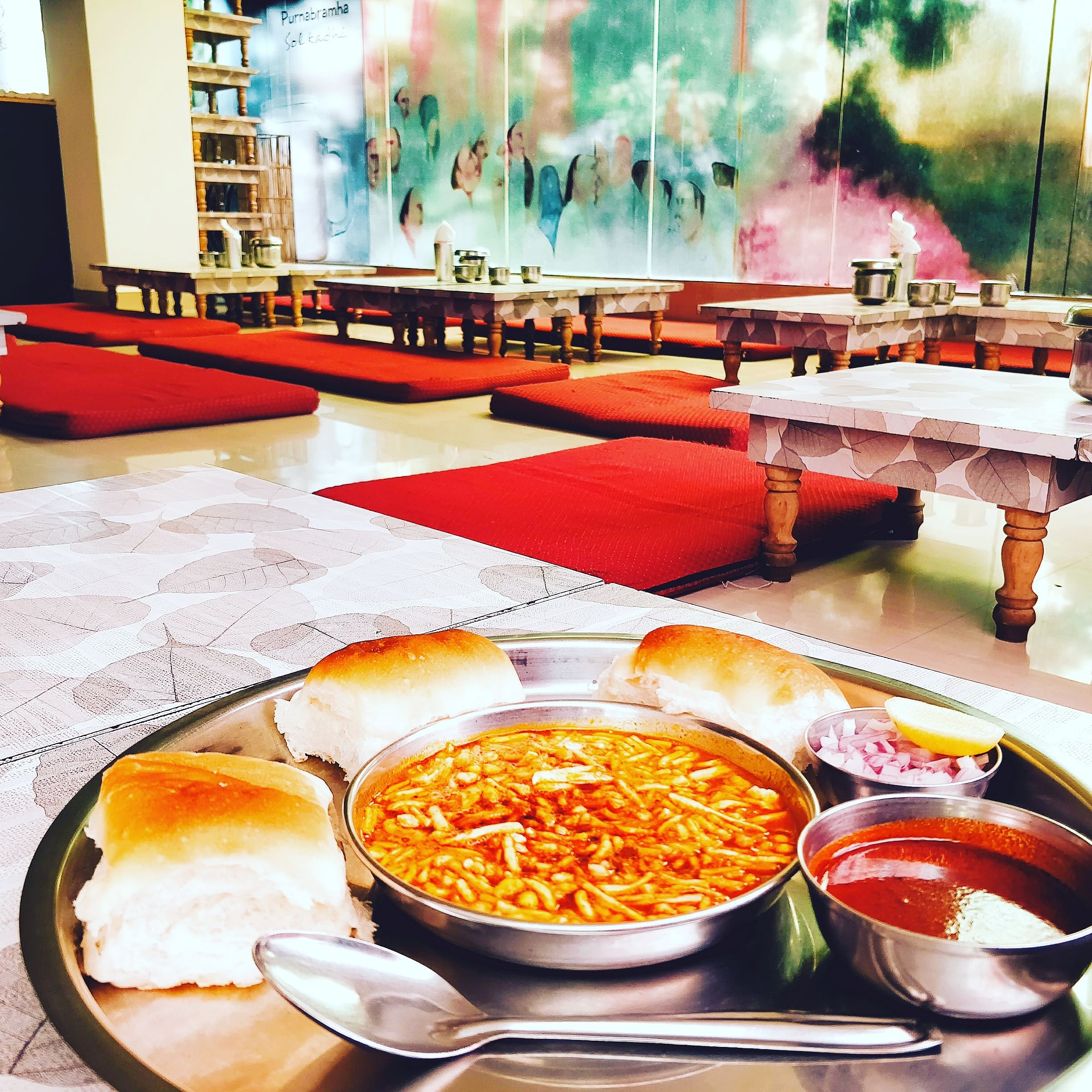 Food,Meal,Dish,Cuisine,Brunch,Breakfast,Ingredient,Room,Lunch,Buffet
