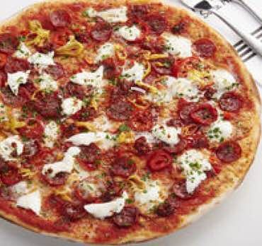 Dish,Pizza,Food,Cuisine,Pizza cheese,California-style pizza,Ingredient,Flatbread,Tarte flambée,Italian food