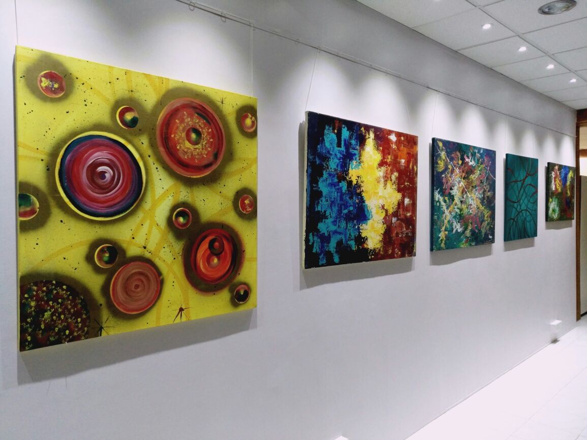 Modern art,Art gallery,Art,Art exhibition,Visual arts,Painting,Exhibition,Watercolor paint,Vernissage,Museum