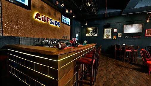 Bar,Pub,Building,Tavern,Room,Drinking establishment,Interior design,Restaurant,Furniture