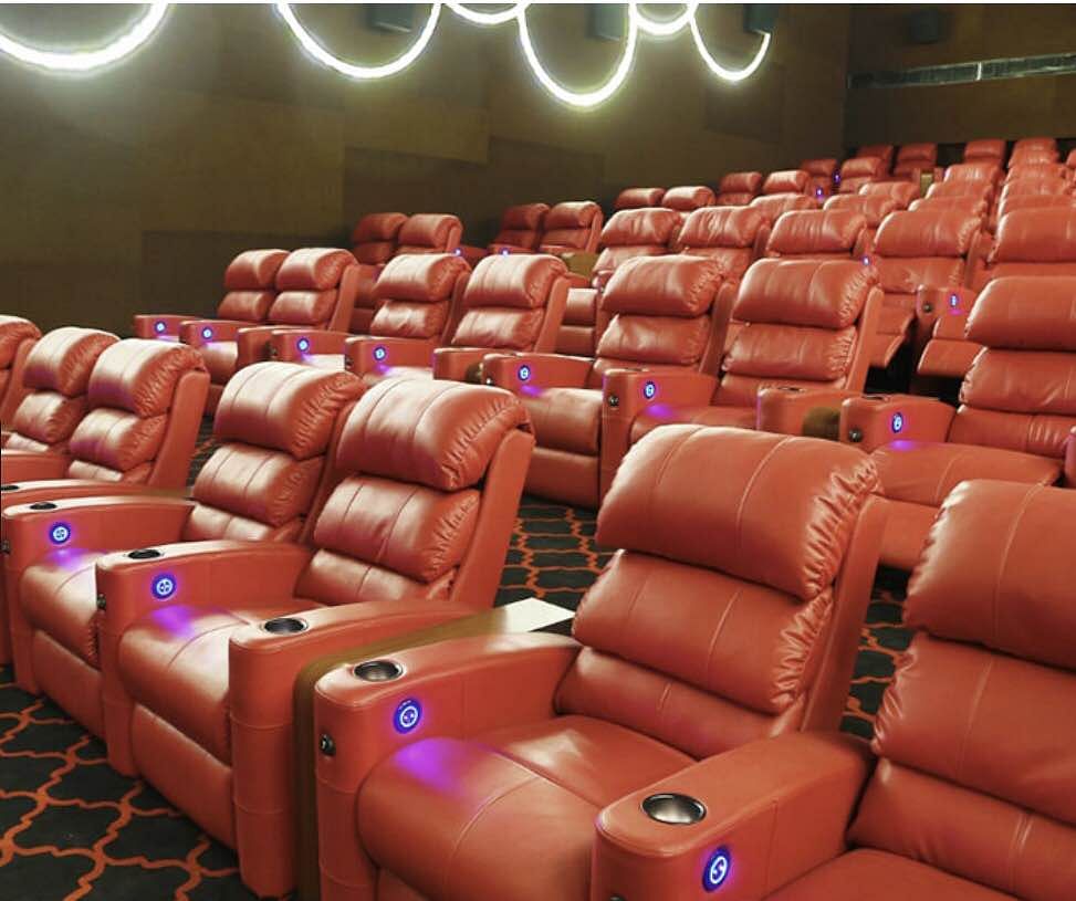 Auditorium,Theatre,Movie theater,heater,Room,Building,Movie palace,Furniture,Leather