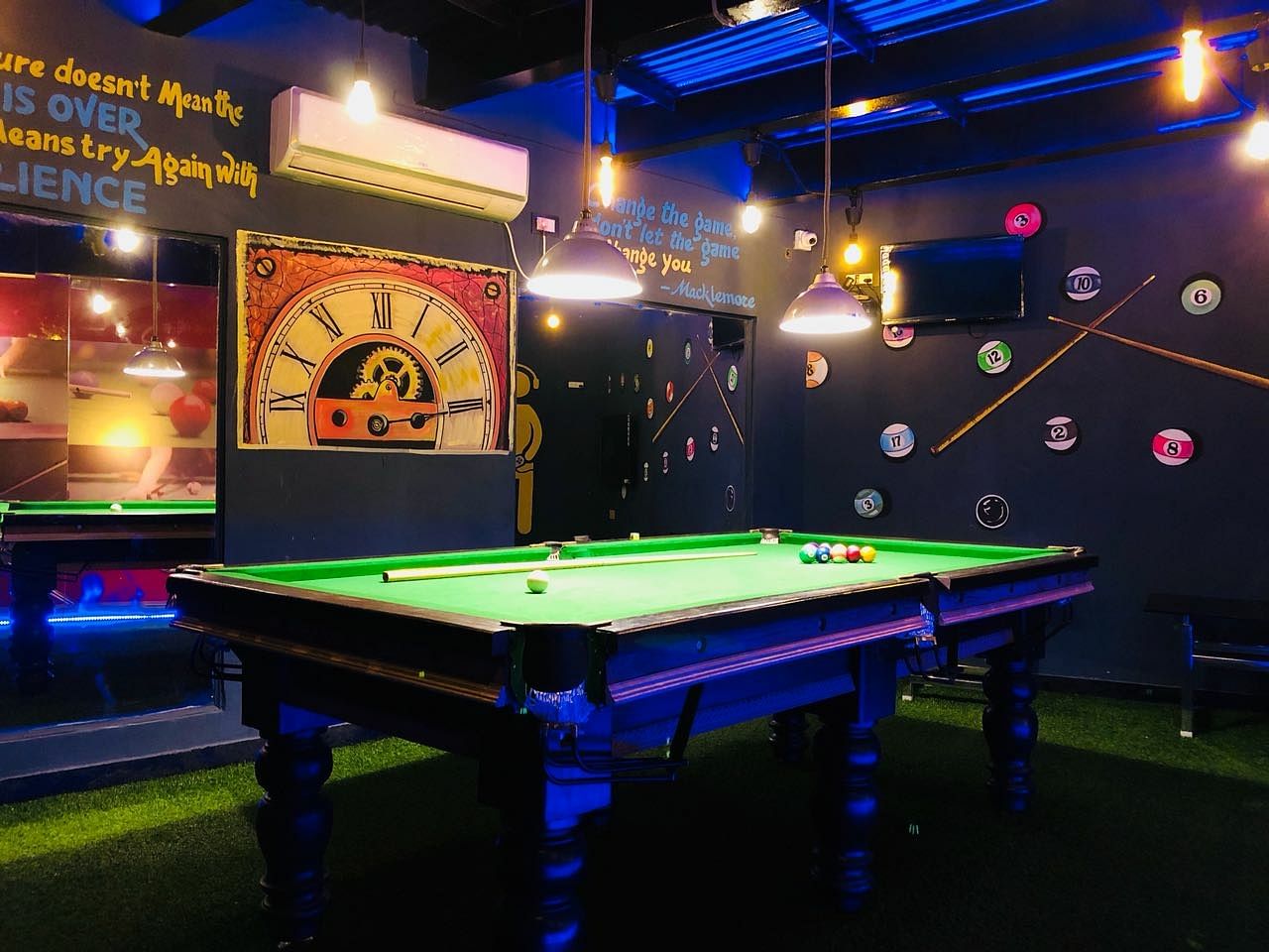 Indoor games and sports,Billiard table,Billiards,Recreation room,Billiard room,Pool,Snooker,Games,Straight pool,English billiards