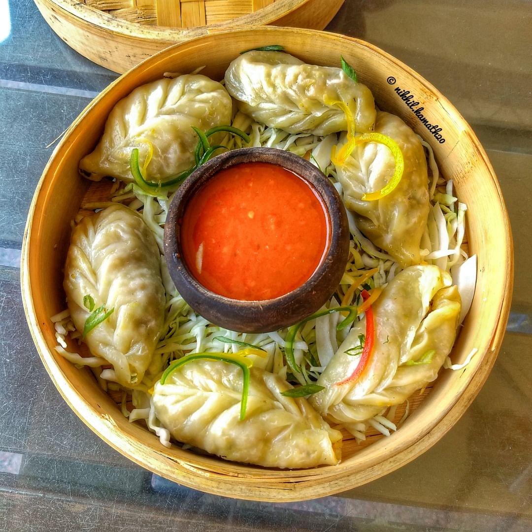 Dish,Food,Cuisine,Ingredient,Momo,Produce,Wonton,Mongolian food,Mandu,Chinese food