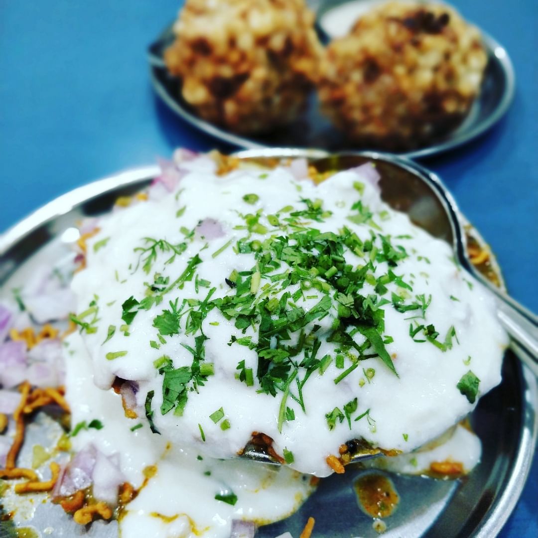 Dish,Food,Cuisine,Ingredient,Sour cream,Produce,Potato,Chaat,Vegetarian food,Recipe