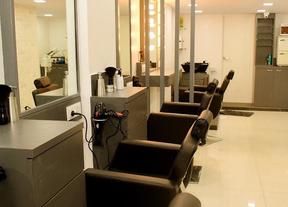 Beauty salon,Room,Interior design,Building,Salon,Design,Furniture,Floor,Architecture,Service