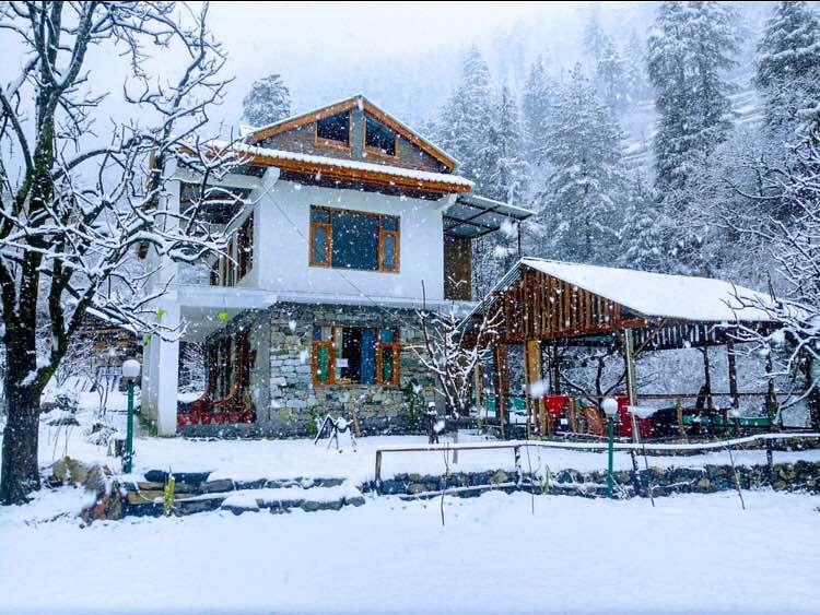 Jibhi tour package