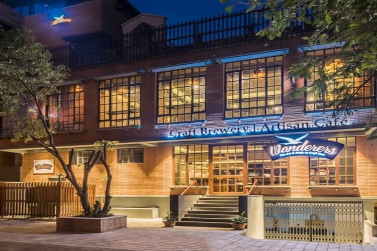 Building,Architecture,Mixed-use,Sky,Night,Real estate,Facade,House,Home,City