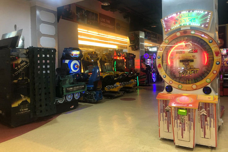 Games,Technology,Electronics,Arcade game,Recreation,Electronic device,Machine,Building