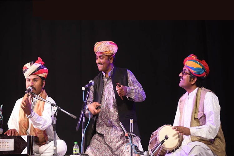 Performance,Entertainment,Event,Performing arts,Musical instrument,Music,Musical theatre,Performance art,Drum,Musician