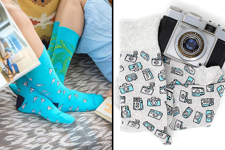 Turquoise,Footwear,Leg,Design,Joint,Shoe,Fashion accessory,Sock,Electronics,Pattern