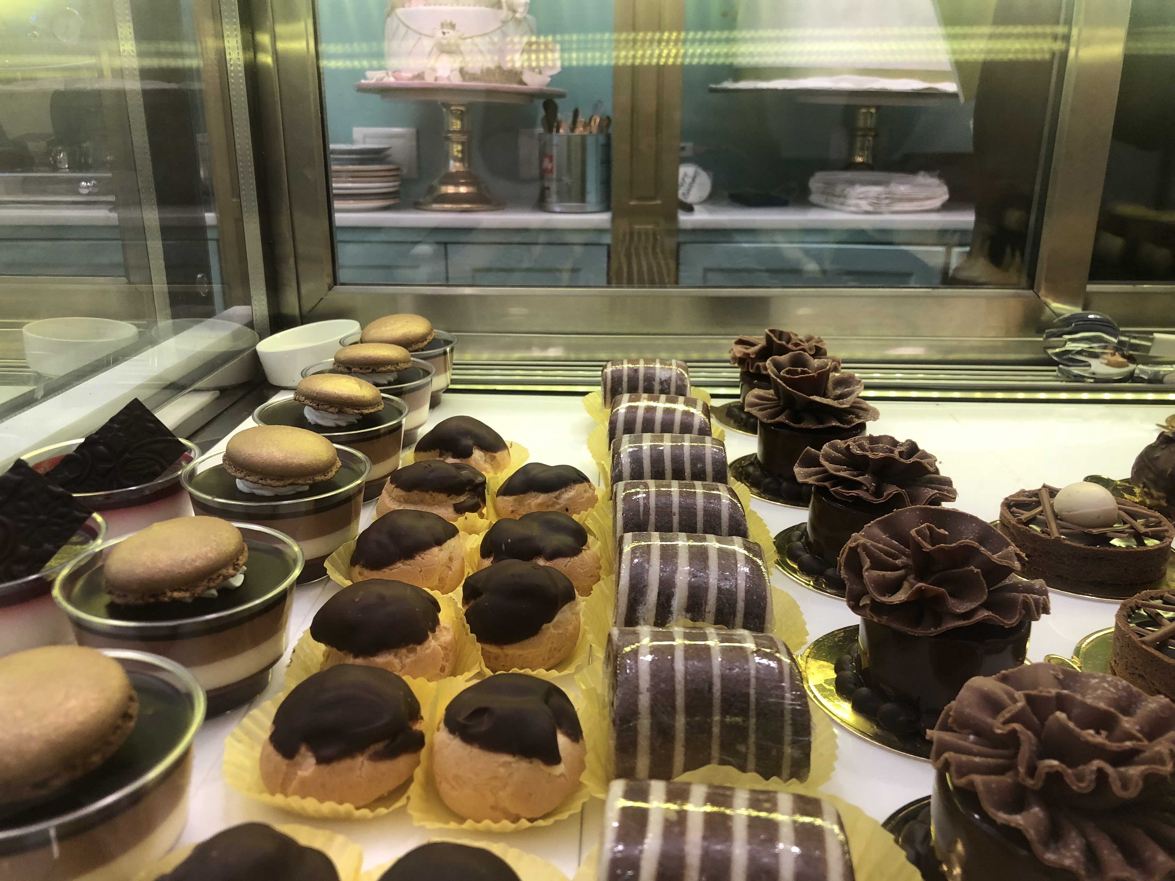 Pâtisserie,Food,Cuisine,Baking,Bakery,Dessert,Sweetness,Dish,Chocolate,Petit four