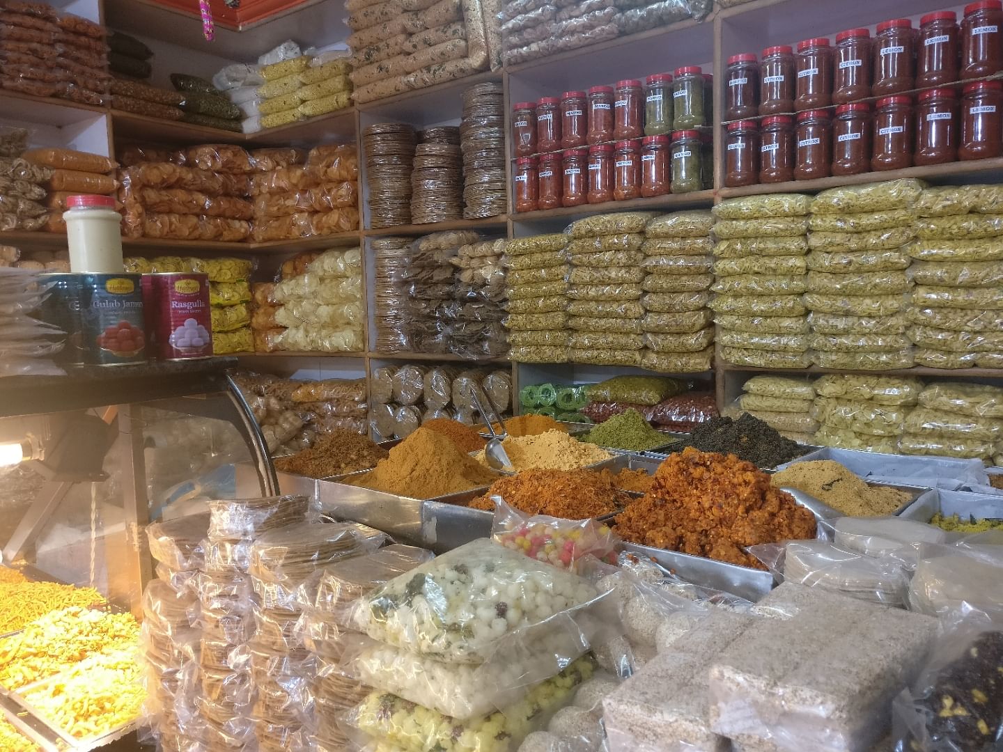 Food,Market,Bazaar,Marketplace,Cuisine,Grocery store,Building