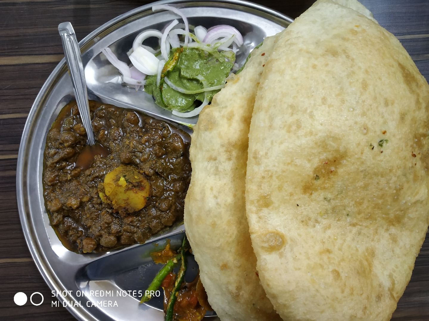 Dish,Food,Cuisine,Ingredient,Produce,Chole bhature,Roti,Staple food,Indian cuisine,Punjabi cuisine