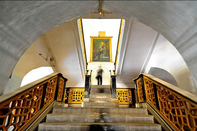 Holy places,Building,Architecture,Arch,Stairs,Place of worship,Interior design,Chapel,Religious institute,Shrine