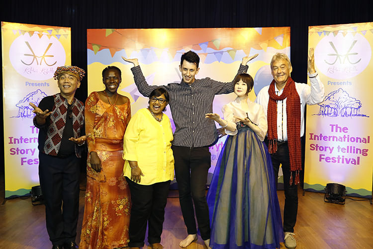 Event,Fashion,Stage,Performance,Fashion design,Costume,World,Formal wear,Ceremony