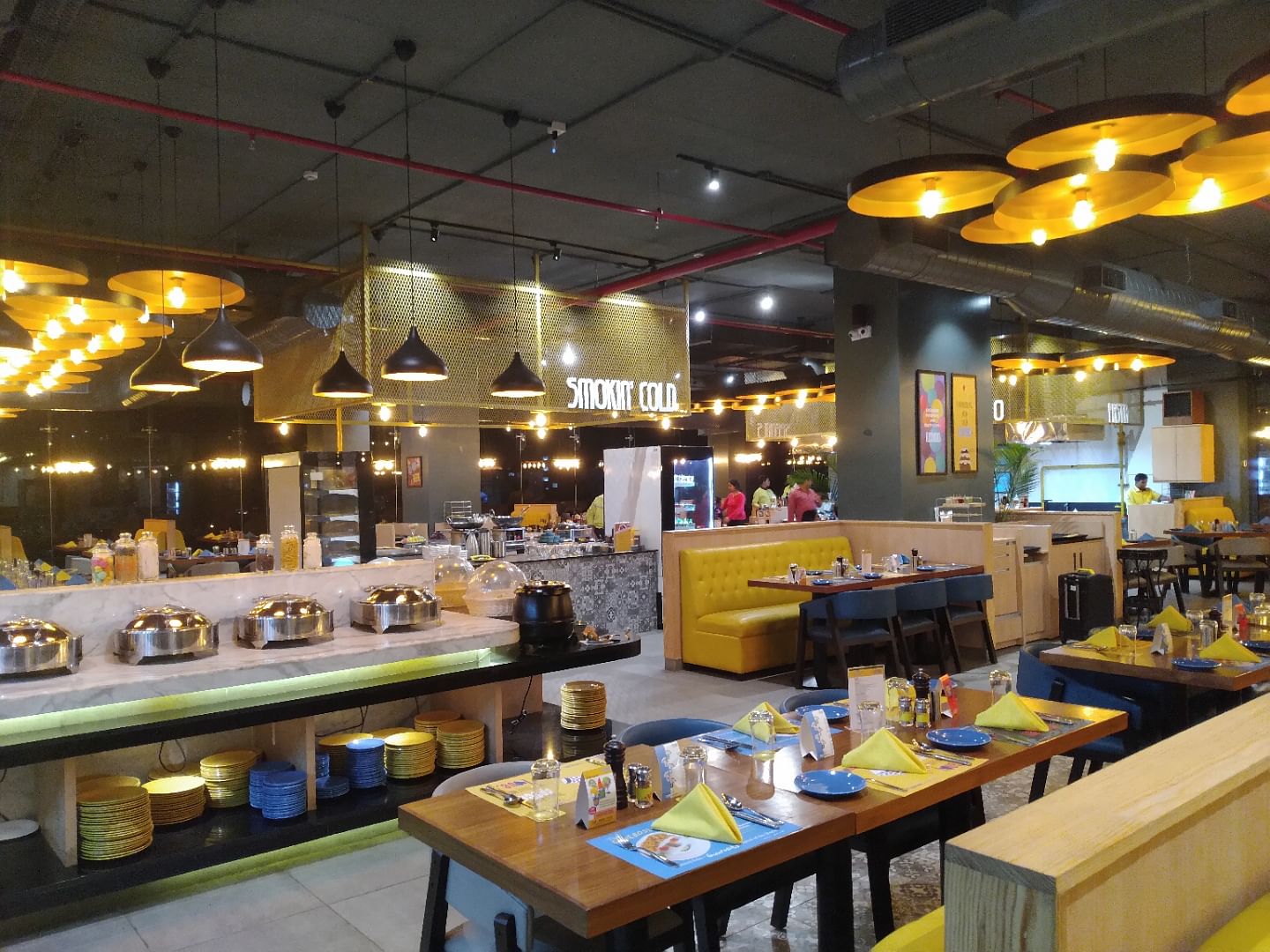 Building,Restaurant,Food court,Interior design,Fast food restaurant,Cuisine,Buffet,Brunch,Food,Meal