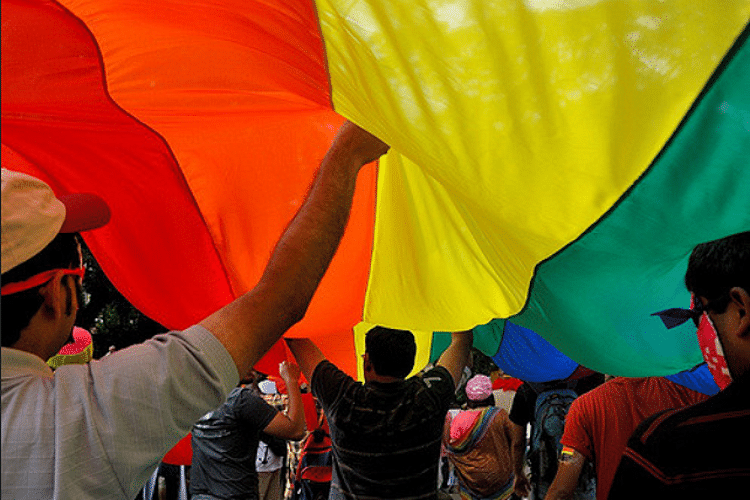 Red,Yellow,Fun,Event,World,Crowd,Flag