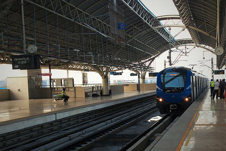 Transport,Train station,Public transport,Mode of transport,Vehicle,Metro,Rolling stock,Metropolitan area,Train,Railway