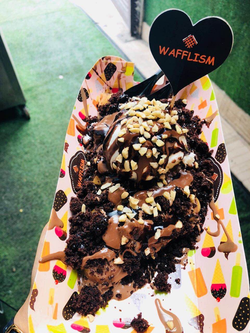 Food,Frozen dessert,Dish,Cuisine,Dessert,Sweetness,Sundae,Ice cream,Ingredient,Gelato