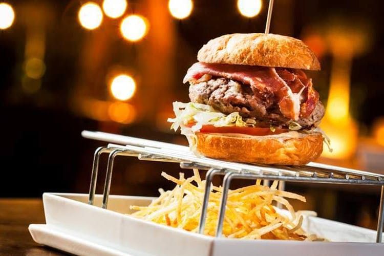 Dish,Food,Cuisine,Junk food,Hamburger,Fast food,Breakfast sandwich,Ingredient,Slider,Buffalo burger