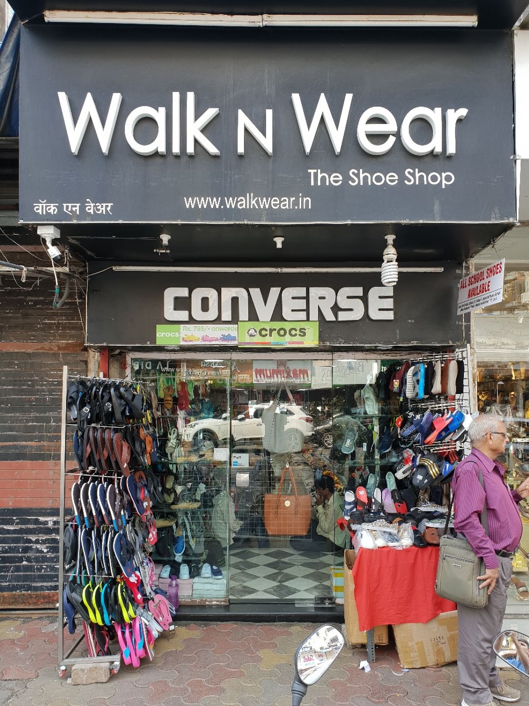 Selling,Building,Outlet store,Shopping,Public space,Retail,Bazaar,Footwear,Street,Market