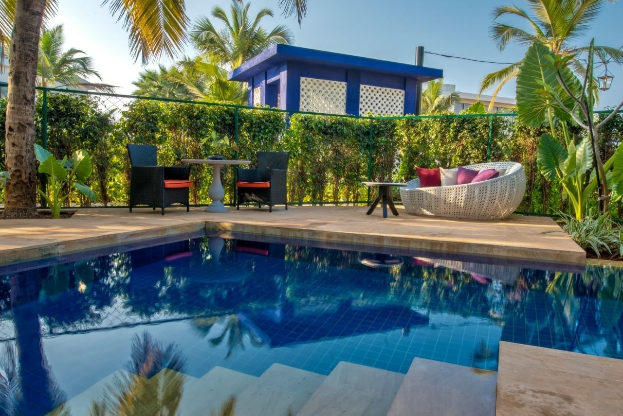 Swimming pool,Property,Resort,Real estate,House,Building,Leisure,Home,Vacation,Estate