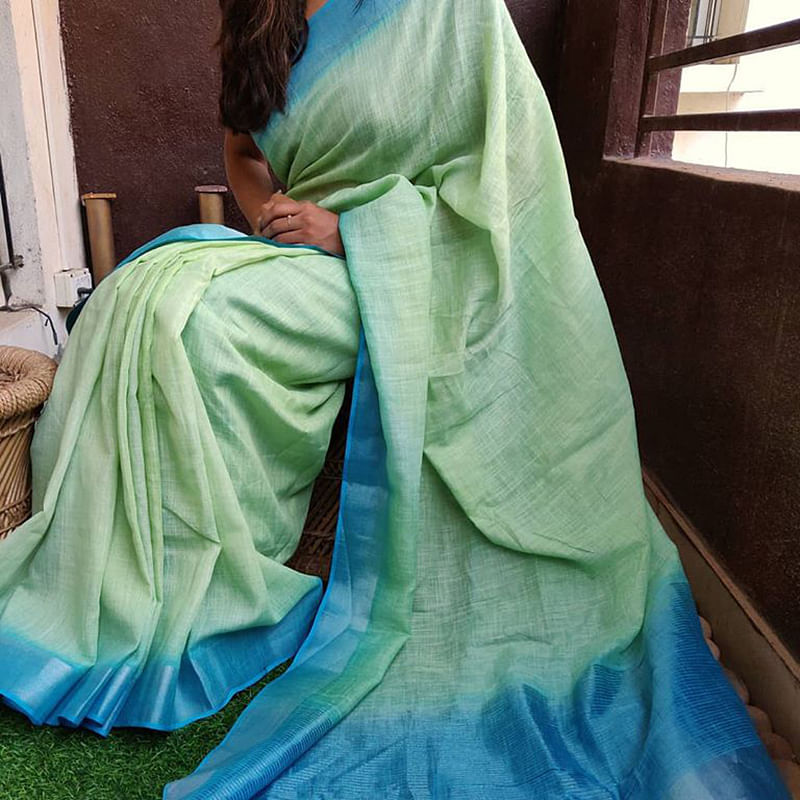 Green,Blue,Turquoise,Aqua,Outerwear,Textile,Costume,Silk,Dress,Turquoise