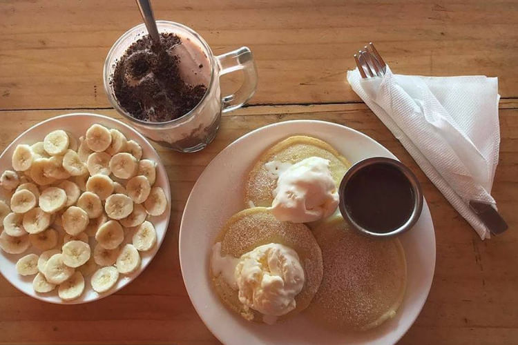 Dish,Food,Cuisine,Ingredient,Breakfast,Hot chocolate,Brunch,Meal,Dessert,Drink