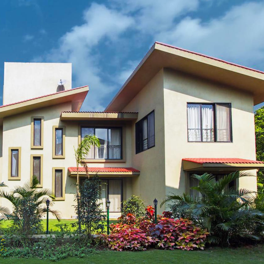 Home,House,Property,Building,Residential area,Real estate,Roof,Siding,Facade,Cottage