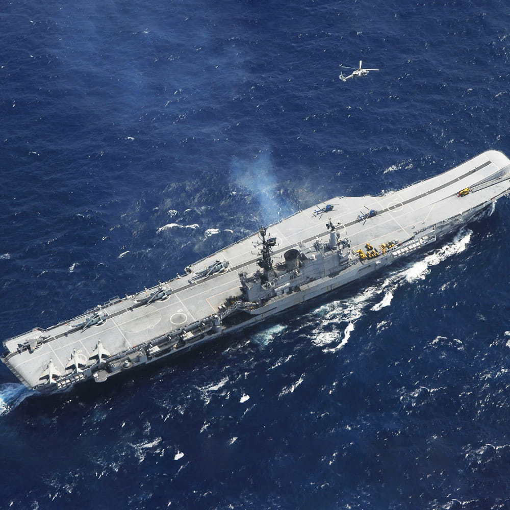 Vehicle,Warship,Battleship,Aircraft carrier,Naval ship,Watercraft,Naval architecture,Supercarrier,Ship,Amphibious assault ship