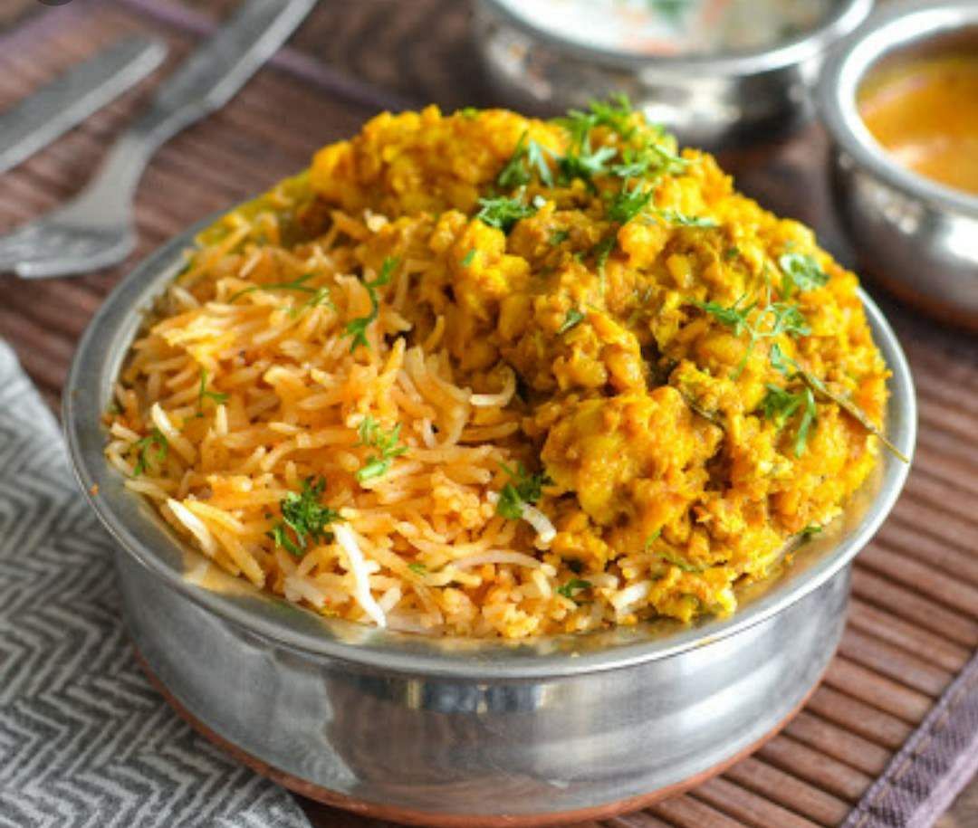 Dish,Cuisine,Spiced rice,Food,Ingredient,Biryani,Puliyogare,Hyderabadi biriyani,Saffron rice,Indian cuisine