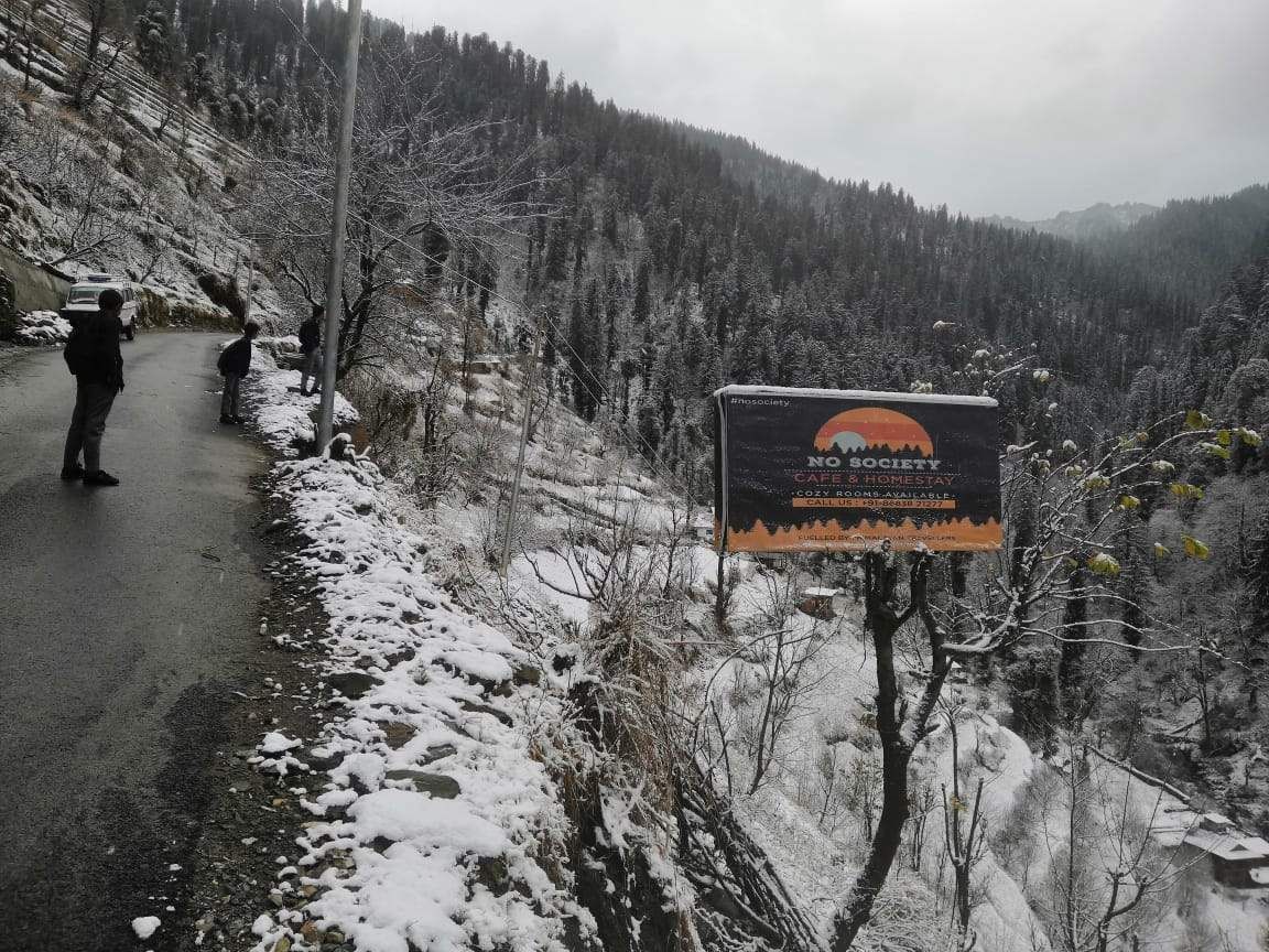 Geological phenomenon,Winter,Snow,Mountain,Wilderness,Tree,Freezing,Ice,National park,Recreation