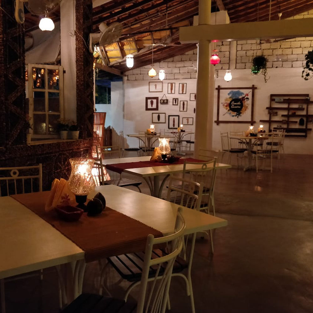 Restaurant,Building,Café,Room,Table,Interior design,Night,Coffeehouse,Architecture,Furniture