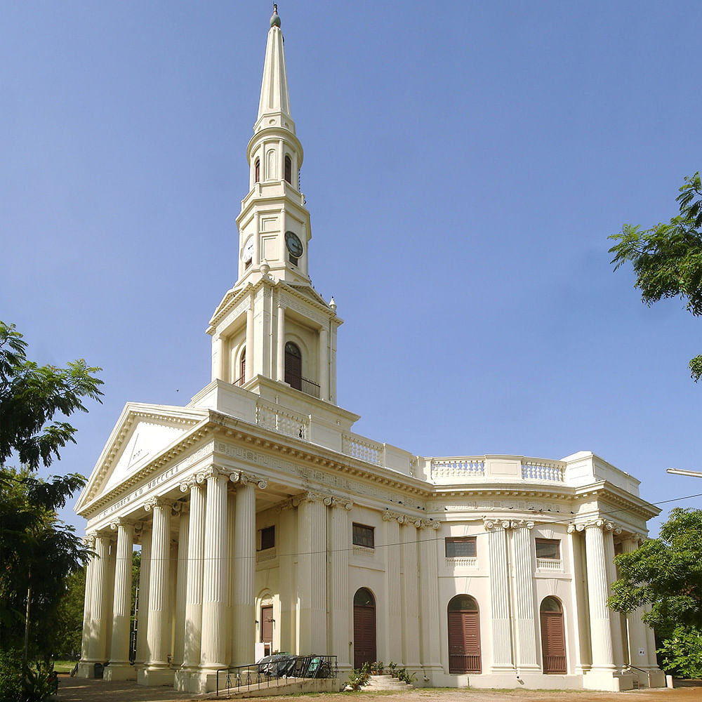 Landmark,Building,Classical architecture,Place of worship,Architecture,Steeple,Chapel,Church,Sky,Shrine